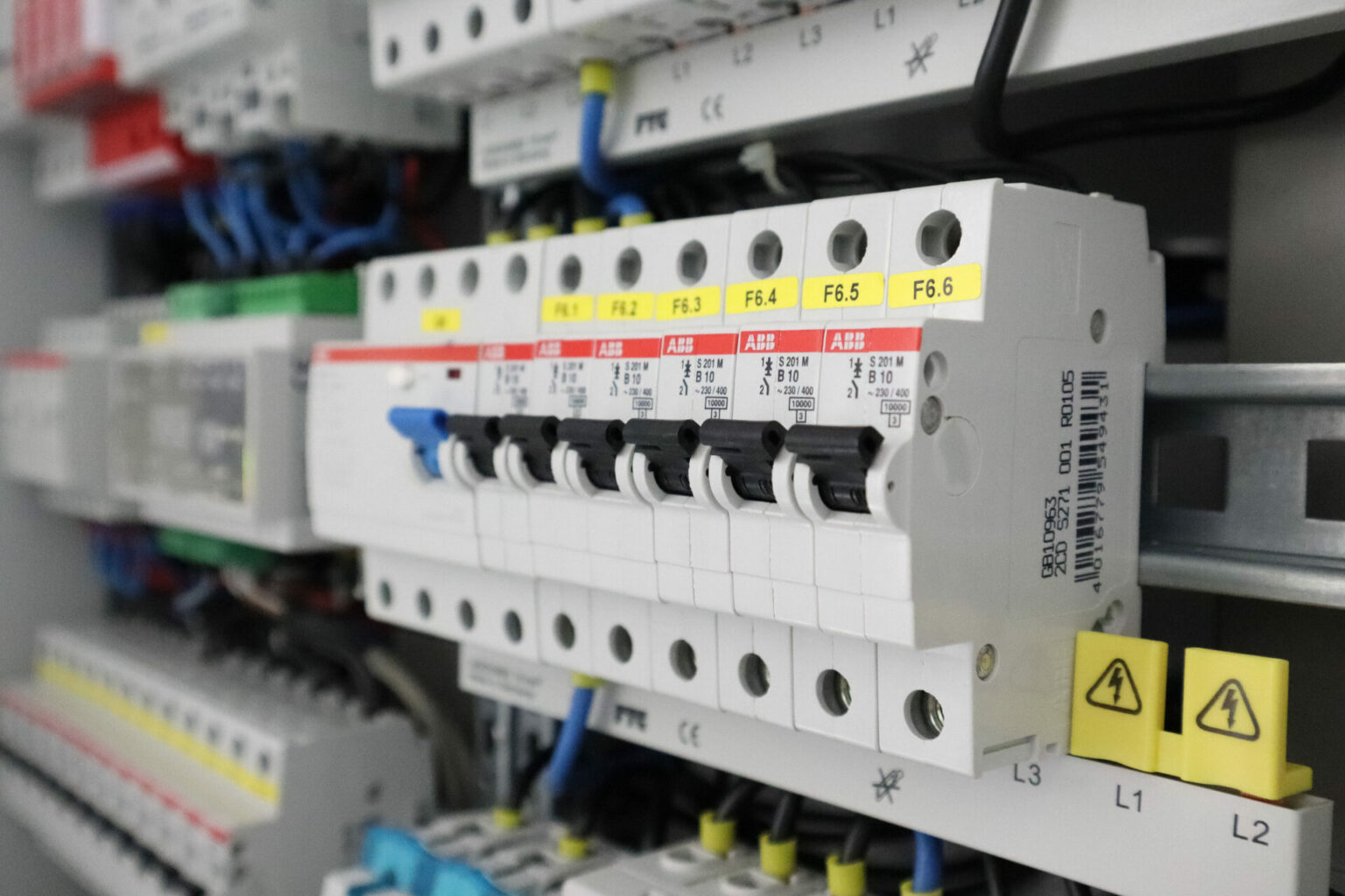 DGUV V3 Prüfung ortsfester elektrischer Anlagen und Maschinen nach DIN VDE 0105 und DIN VDE 0113 Stolberg (Rheinland)